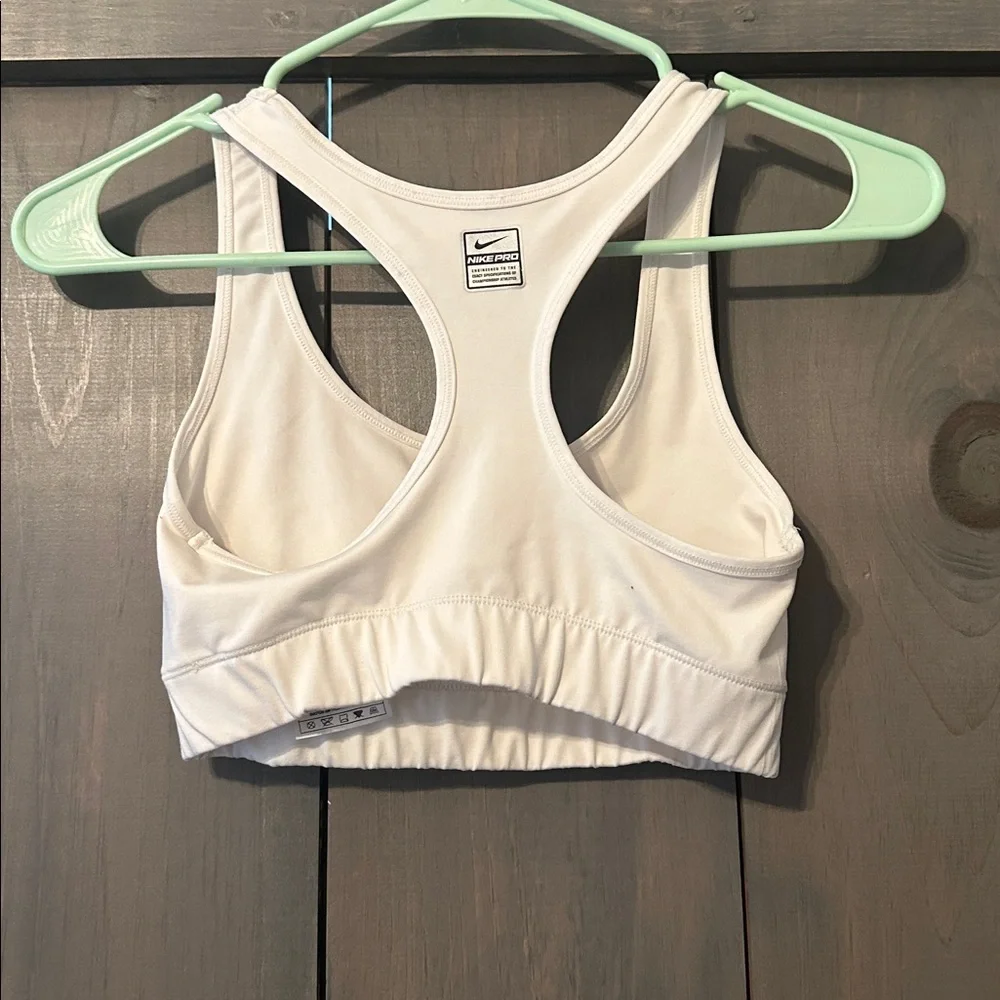 Nike Women's White Sports Bra - Picture 4 of 6